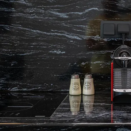 Laskaris Luxury * קלמאטה